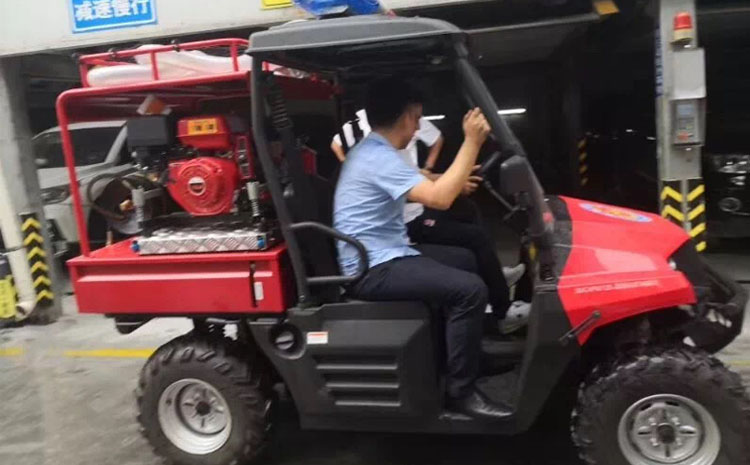 四輪消防摩托車(chē).jpg