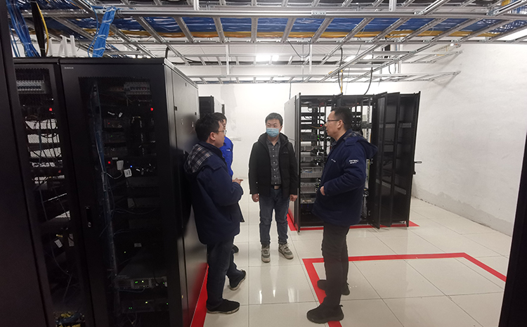 金雞灘煤礦數(shù)據(jù)機(jī)房全氟己酮滅火裝置安裝完成！